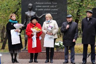 Торжественная акция в честь Дня учителя 