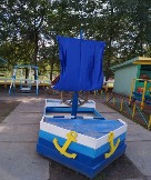 dou272-1.jpg