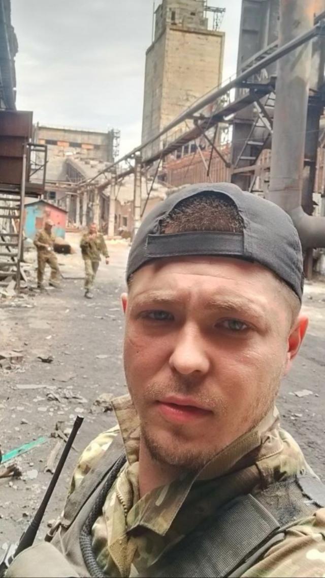 Смольянинов Артем Олегович - «Мы одна семья- один взвод!».